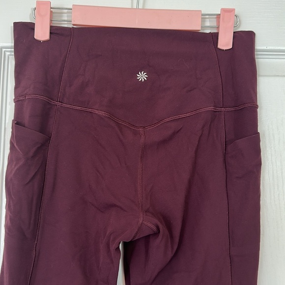Athleta salutation stash 7/8 tight legging size m - Picture 4 of 8